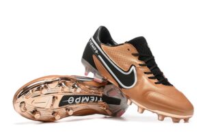 NIKE BOOTS