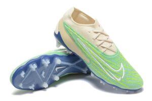 NIKE PHANTOM BOOTS