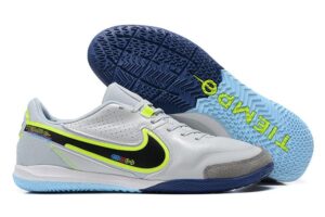 NIKE BOOTS
