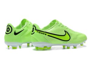 NIKE BOOTS