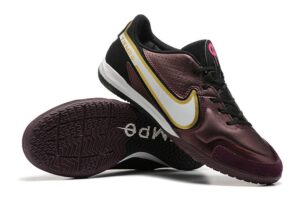 NIKE BOOTS