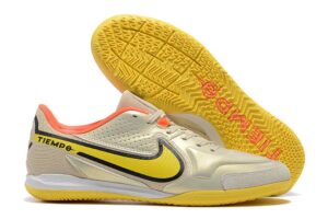 NIKE BOOTS