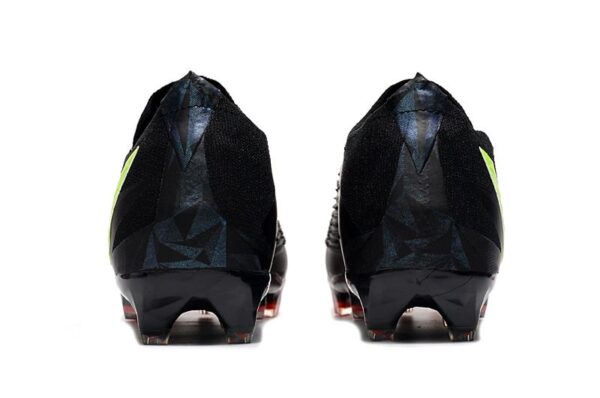 ADIDAS PREDATOR BOOTS