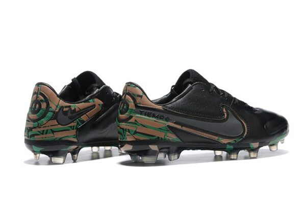 NIKE BOOTS