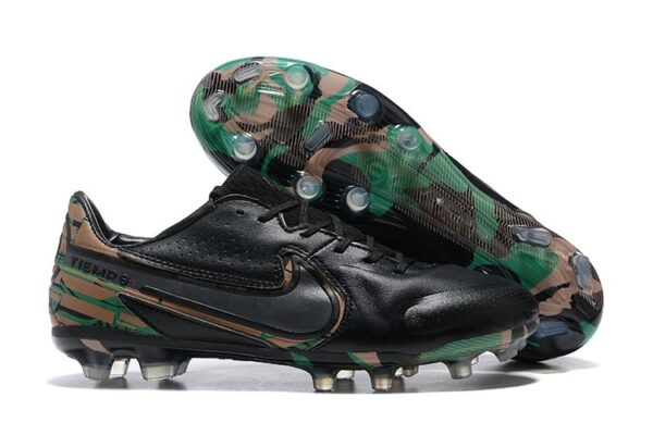 NIKE BOOTS