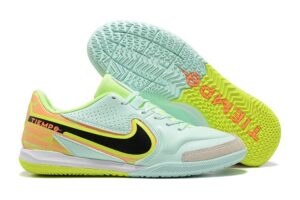 NIKE BOOTS