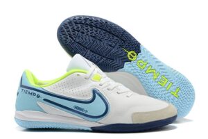 NIKE BOOTS