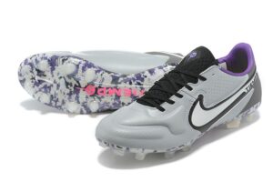 NIKE BOOTS