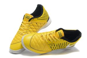 NIKE BOOTS