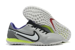 NIKE BOOTS