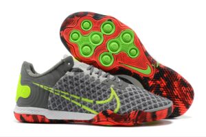 NIKE BOOTS