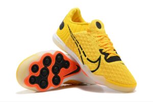 NIKE BOOTS