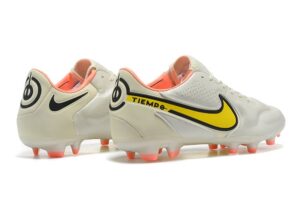 NIKE BOOTS