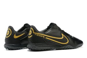 NIKE BOOTS