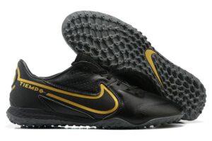 NIKE BOOTS