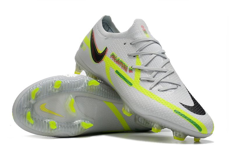 NIKE PHANTOM BOOTS🔥