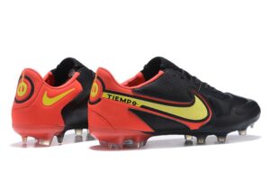 NIKE BOOTS