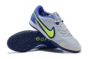 NIKE BOOTS