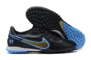 NIKE BOOTS