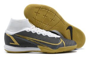 NIKE BOOTS