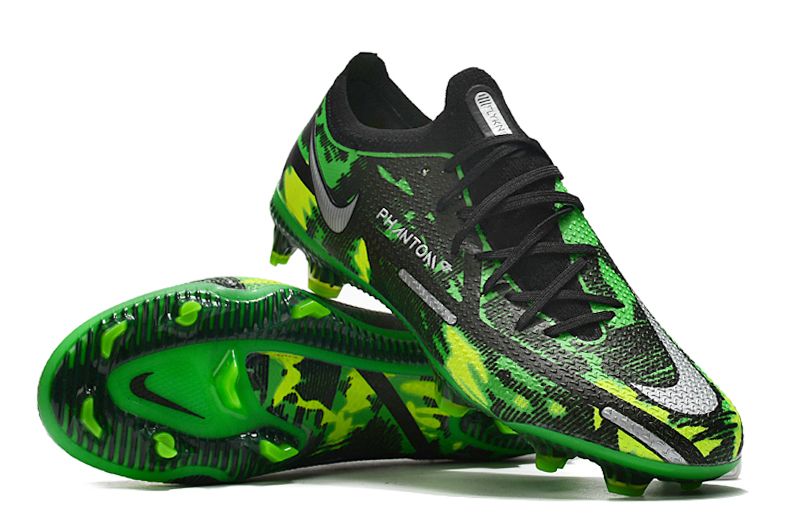 NIKE PHANTOM BOOTS🔥