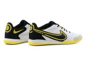 NIKE BOOTS
