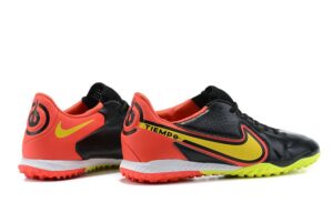 NIKE BOOTS