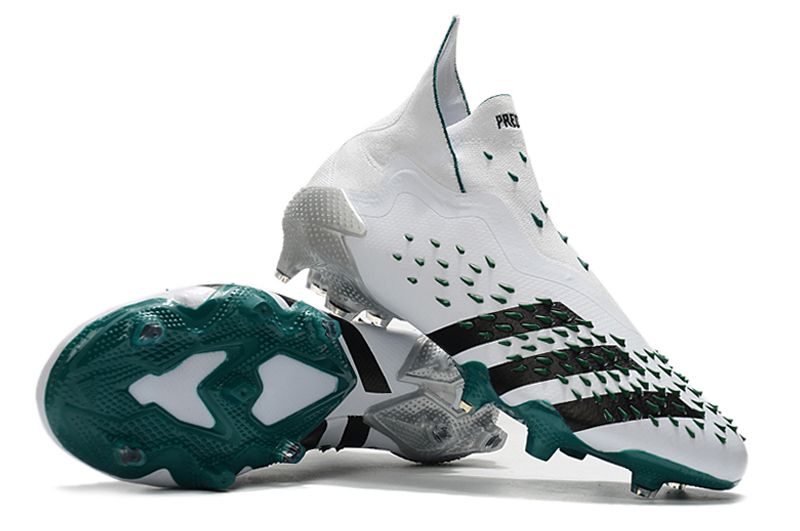 ADIDAS PREDATOR BOOTS🔥