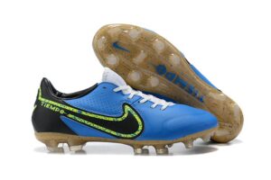 NIKE BOOTS