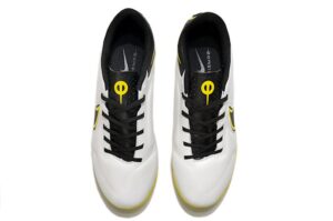 NIKE BOOTS
