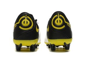 NIKE BOOTS