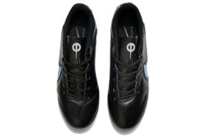 NIKE BOOTS