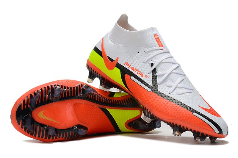 NIKE PHANTOM BOOTS🔥