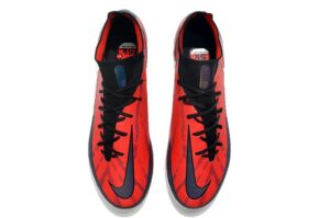 NIKE BOOTS