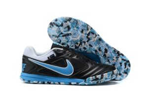 NIKE BOOTS