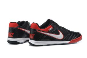 NIKE BOOTS