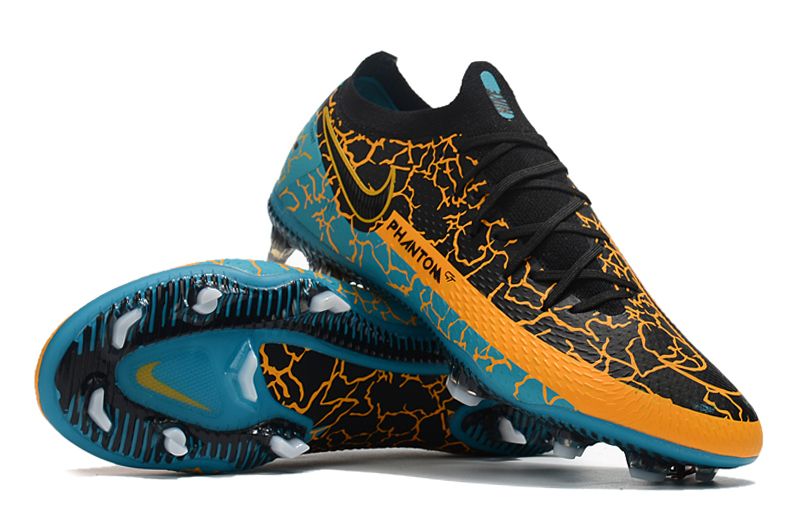 NIKE PHANTOM BOOTS🔥