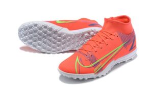 NIKE BOOTS