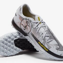 NIKE PHANTOM BOOTS🔥