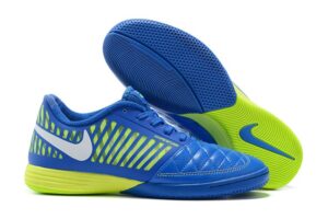 NIKE BOOTS