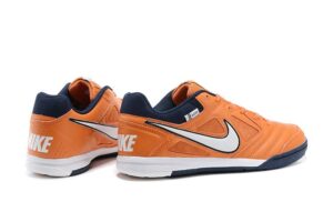 NIKE BOOTS