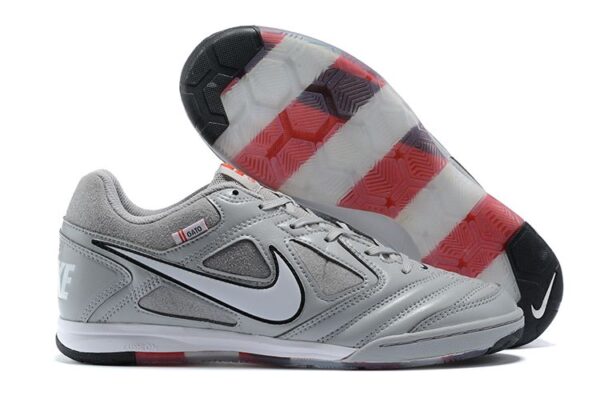 NIKE BOOTS