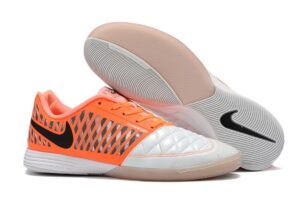 NIKE BOOTS