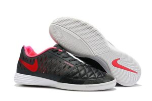 NIKE BOOTS