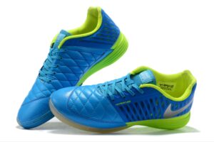 NIKE BOOTS
