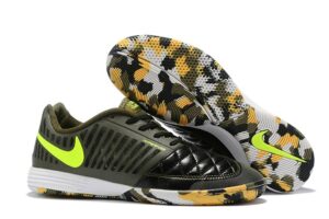 NIKE BOOTS