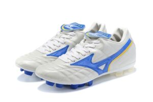 MIZUNO BOOTS NEW