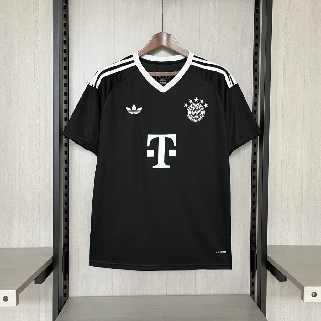 2024-2025 BAYERN MUNICH BLACK JERSEY