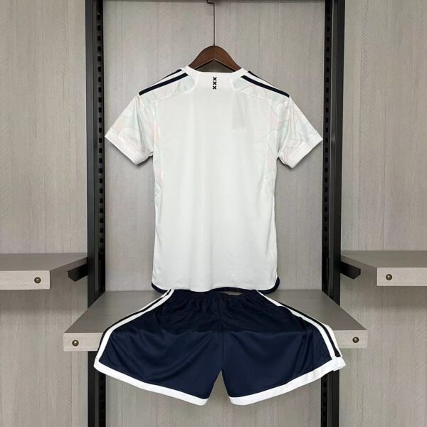 wp 17276155751634047899066398565042