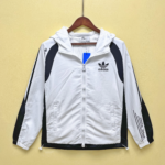2023-24 TRENCH COAT COM CAPUZ ADIDAS PRETO E BRANCO